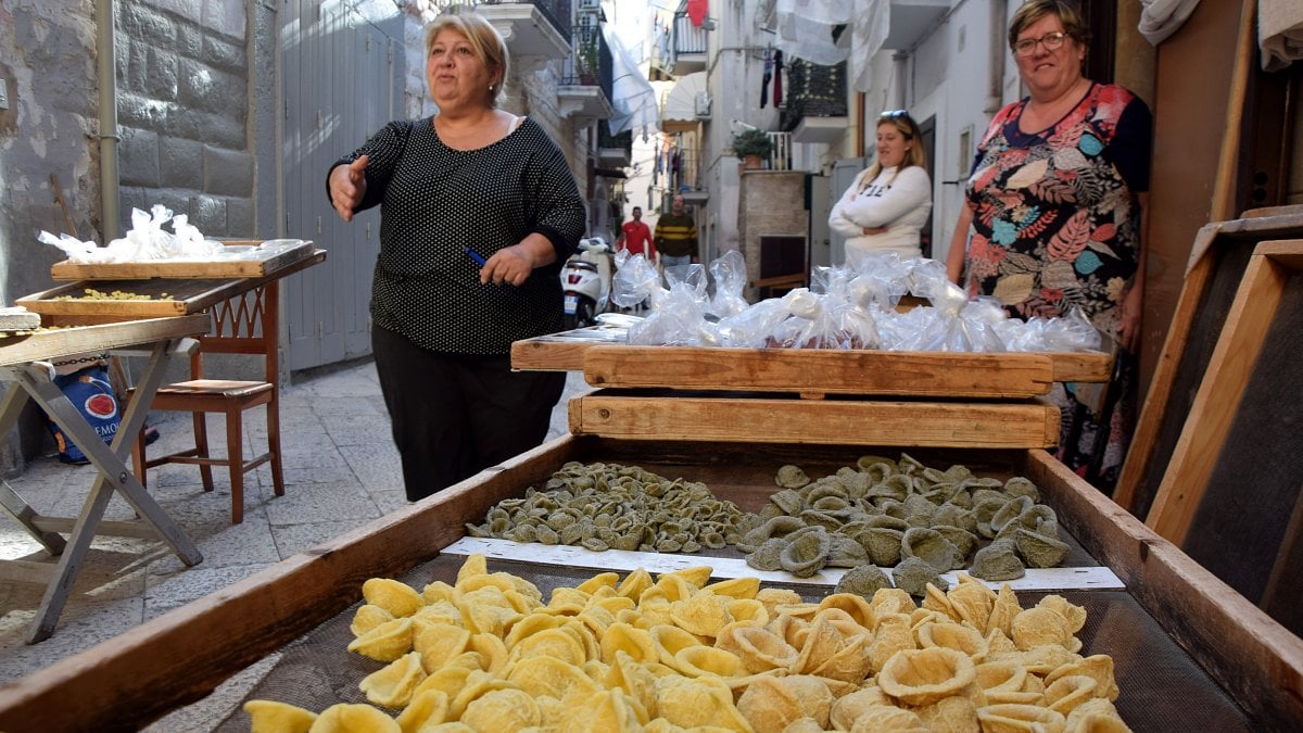Die Orecchiette-Gasse in der Altstadt von Bari
