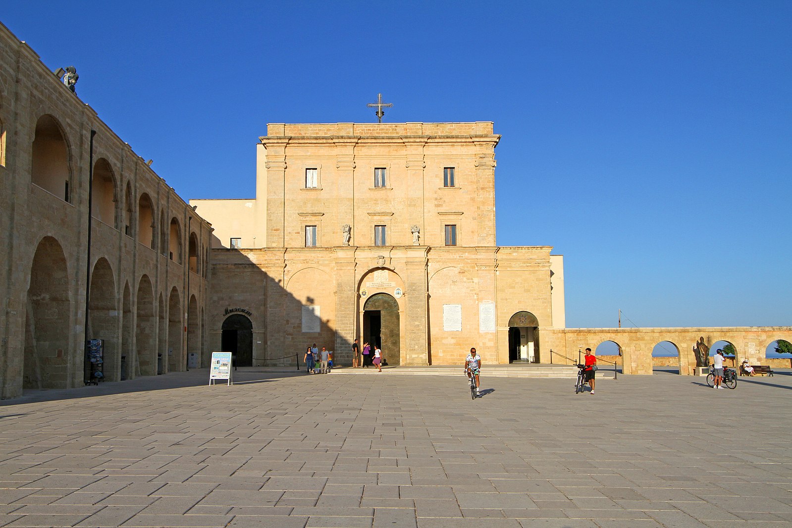 Die Wallfahrtskirche Santa Maria di Leuca am Finibus Terrae