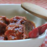Pferdefleisch in Tomatensauce